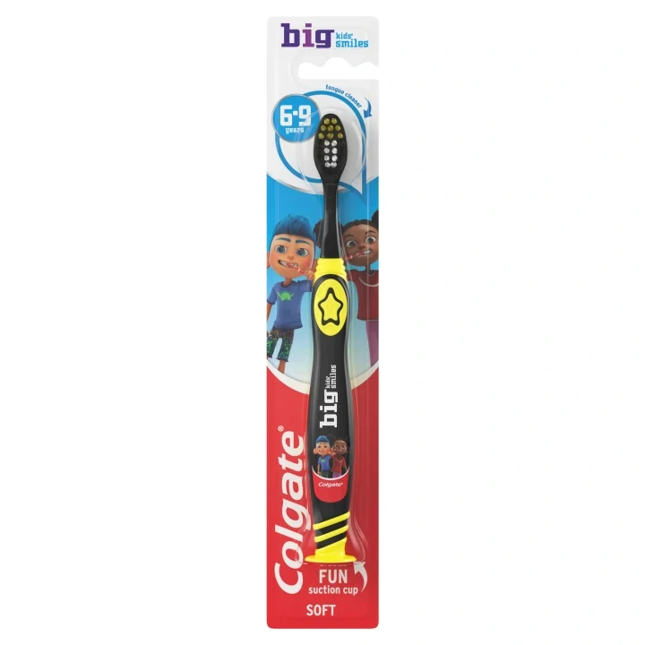 Colgate Big Kids Smiles Dětský zubní kartáček pro děti ve věku 6-9 let